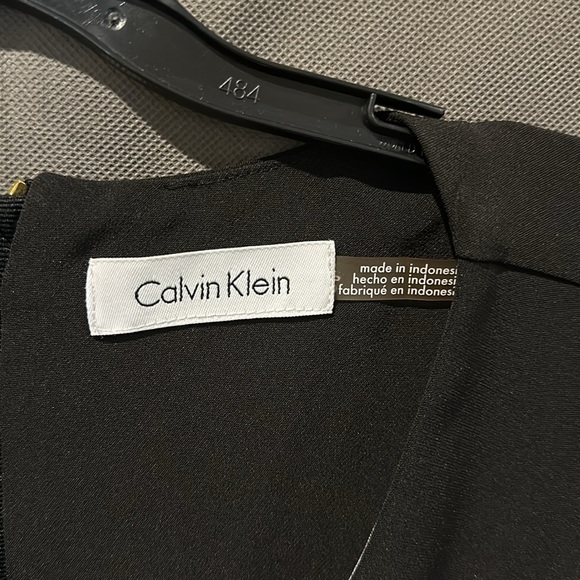 Calvin Klein Sleeveless shirt - Picture 6 of 8